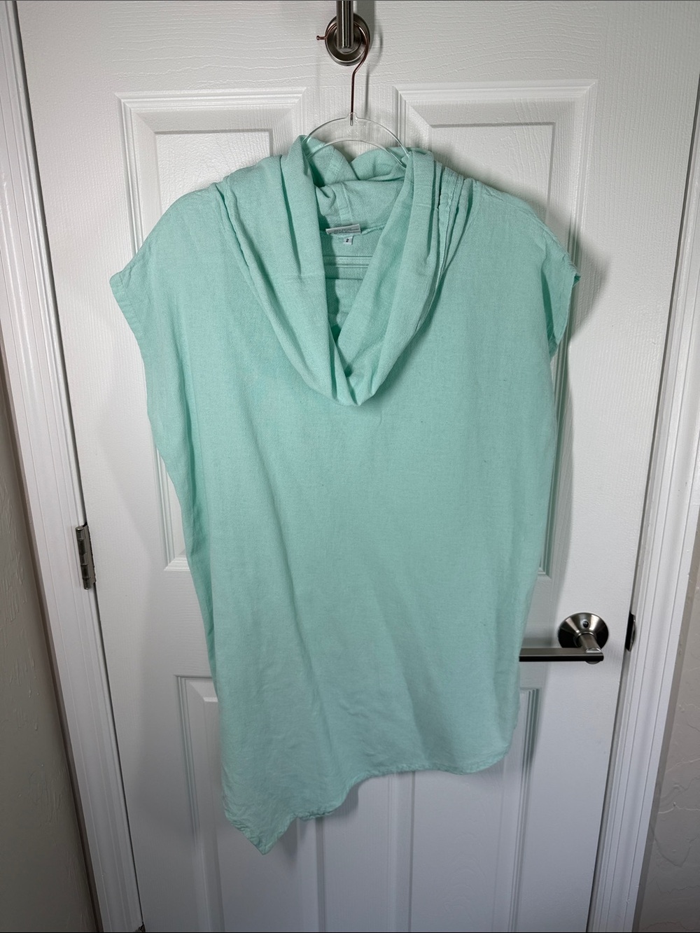 Oh My Gauze! Aqua mint green cowl neck sleeveless asymmetrical hem top size L/XL